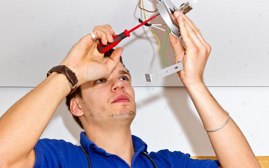électricien dans le bâtiment Paris 16